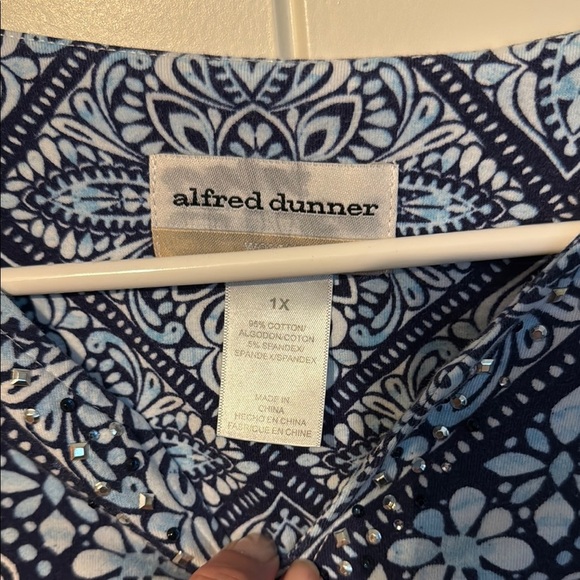 Alfred dunner Navy and White Patterned Women's Top 1X - Picture 2 of 4
